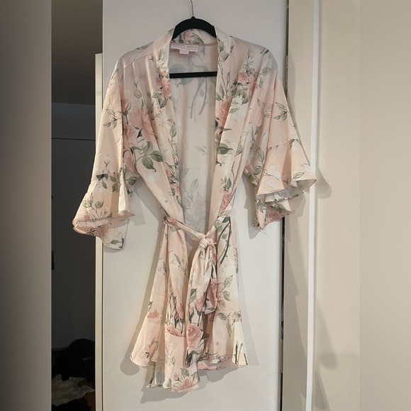 Birdy Grey Floral Kimono Robe - Pink and White - Picture 2 of 4